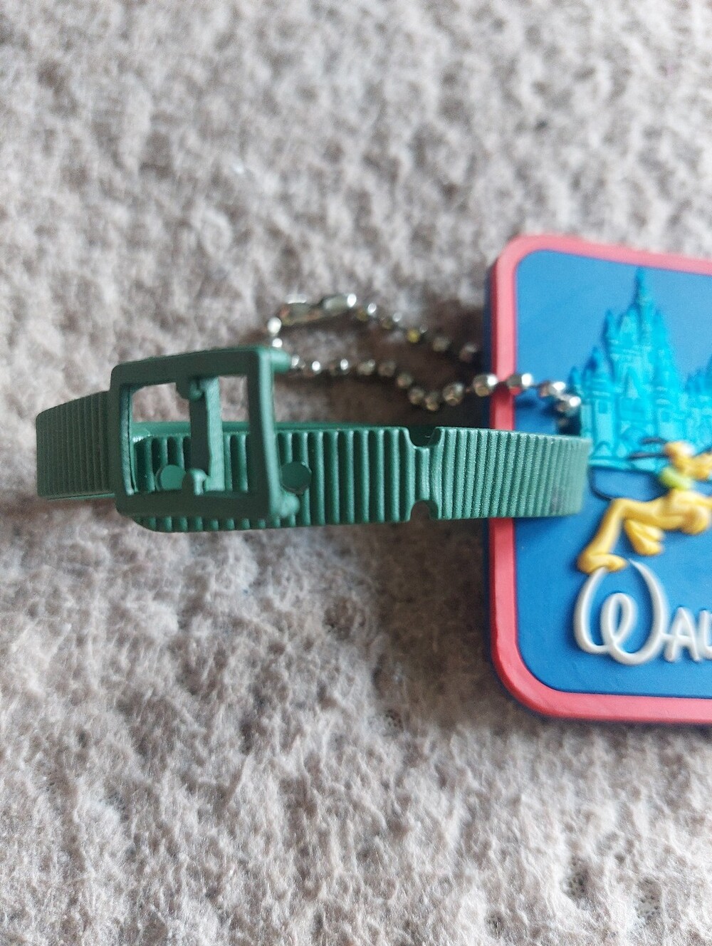 Disney  Walt Disney World Blue & Red Character Luggage Tag - Picture 4 of 10